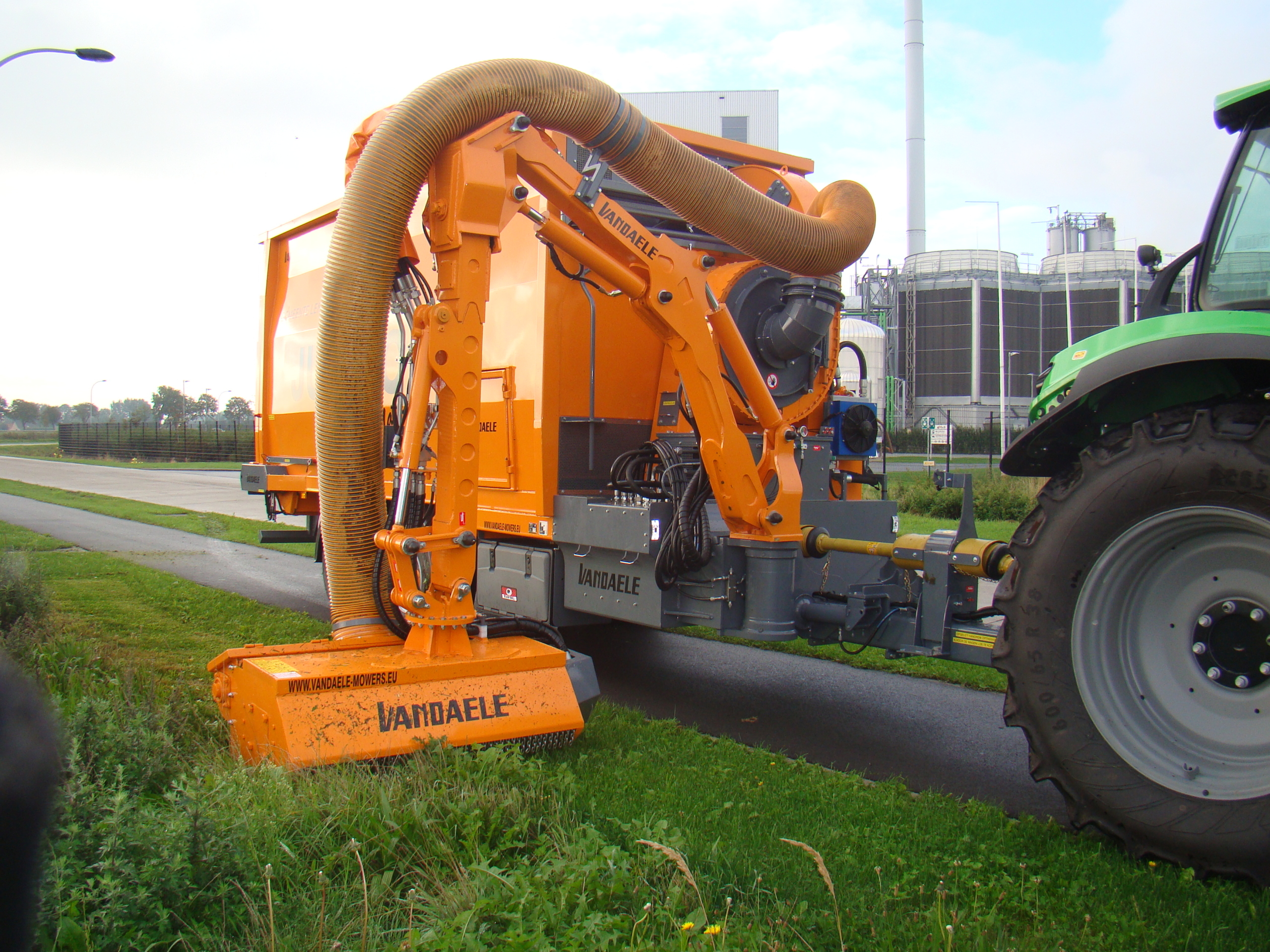ΧΟΡΤΟΚΟΠΤΙΚΑ ΜΕ ΤΡΕΙΛΕΡ ΣΥΛΛΟΓΗΣ FLAIL MOWER WITH COLLECTOR TRAILER